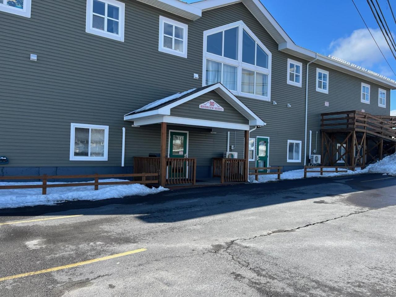 Riverview Suites Clarenville Exterior foto