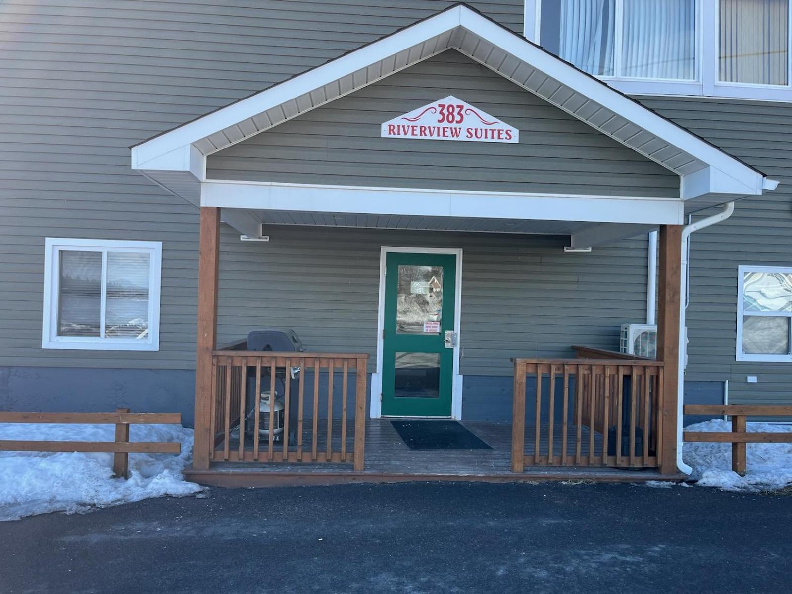 Riverview Suites Clarenville Exterior foto